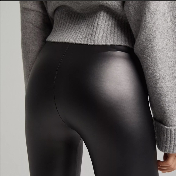 FAUX LEATHER HIGH WAISTED LEGGINGS - BLACK - Picture 5 of 9